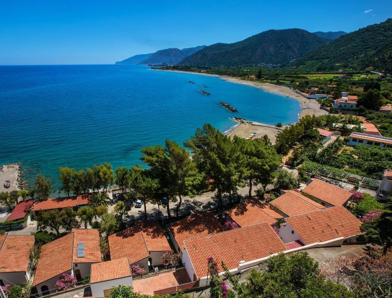 Testa Di Monaco Natural Beach Capo dʼOrlando Εξωτερικό φωτογραφία